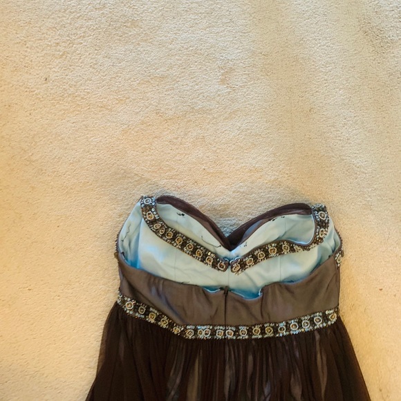 Dress - Picture 5 of 7